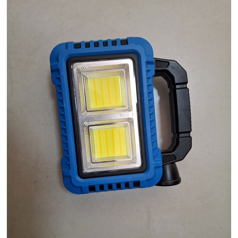 Baterijska lampa sa solarnim punjenjem